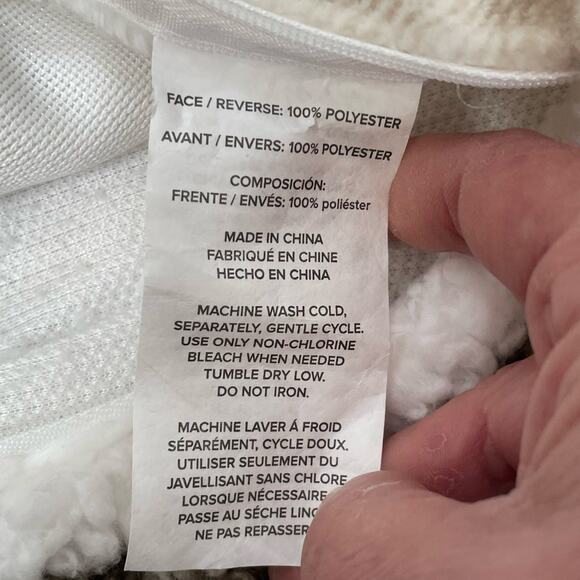 UGG King Plaid Pillowcase Sham Tan Gray Plush Sherpa Faux Fur Zipper Closure - Picture 11 of 13